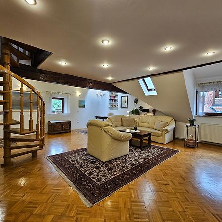 Apartment Nina With Private Terrace Tour As Любляна Екстер'єр фото